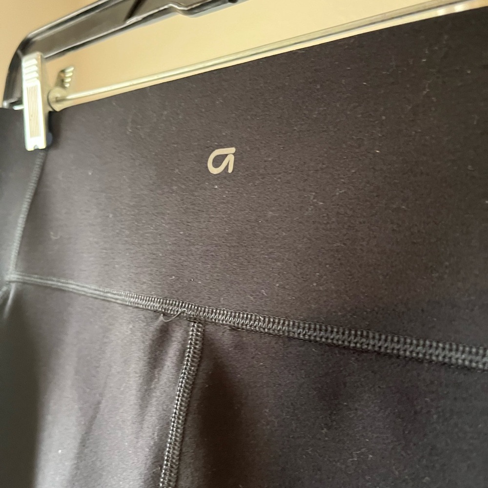 GAP Black GapFit Leggings 7/8 length - Picture 4 of 7